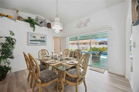 Casa en alquiler en Port Charlotte, Florida, 3 dormitorios, 195.84 m2 № 1879493 - foto 8