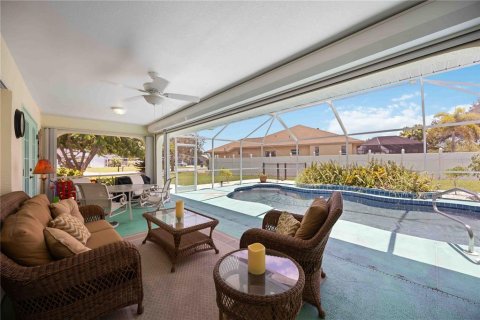 Casa en alquiler en Port Charlotte, Florida, 3 dormitorios, 195.84 m2 № 1879493 - foto 29