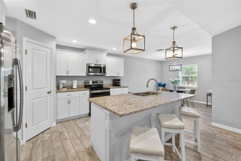 Casa en venta en Port Charlotte, Florida, 3 dormitorios, 153.1 m2 № 2377453 - foto 9