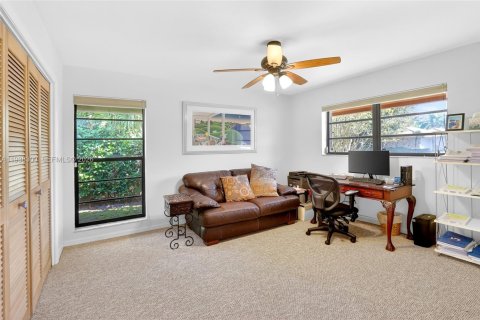 Купить виллу или дом в Майами, Флорида 5 спален, 282.89м2, № 1996054 - фото 30