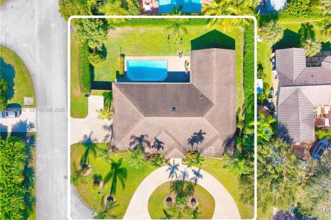 Купить виллу или дом в Майами, Флорида 5 спален, 282.89м2, № 1996054 - фото 2