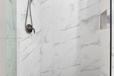 Купить виллу или дом в Майами, Флорида 5 спален, 282.89м2, № 1996054 - фото 27