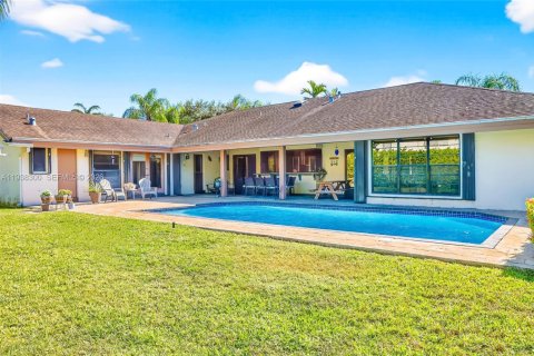 Купить виллу или дом в Майами, Флорида 5 спален, 282.89м2, № 1996054 - фото 15