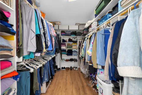 Купить виллу или дом в Майами, Флорида 5 спален, 282.89м2, № 1996054 - фото 23