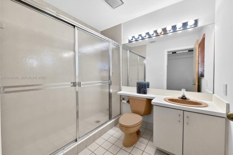 Купить виллу или дом в Майами, Флорида 5 спален, 282.89м2, № 1996054 - фото 29