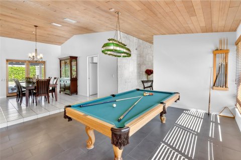 Купить виллу или дом в Майами, Флорида 5 спален, 282.89м2, № 1996054 - фото 18