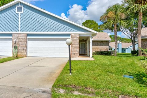 Dúplex en venta en Daytona Beach, Florida, 2 dormitorios, 136.29 m2 № 1913665 - foto 2