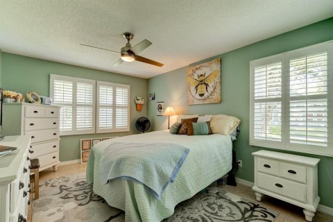 Dúplex en venta en Daytona Beach, Florida, 2 dormitorios, 136.29 m2 № 1913665 - foto 14