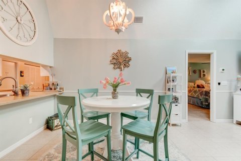 Dúplex en venta en Daytona Beach, Florida, 2 dormitorios, 136.29 m2 № 1913665 - foto 7