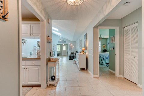 Dúplex en venta en Daytona Beach, Florida, 2 dormitorios, 136.29 m2 № 1913665 - foto 5