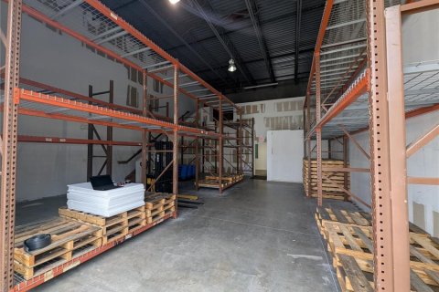 Propiedad comercial en venta en Saint Lucie, Florida, 139.35 m2 № 1893694 - foto 8