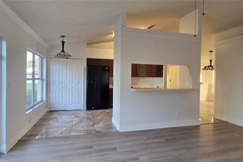 Villa ou maison à louer à Clermont, Floride: 3 chambres, 154.4 m2 № 2406480 - photo 15