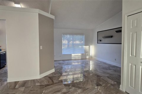 Villa ou maison à louer à Clermont, Floride: 3 chambres, 154.4 m2 № 2406480 - photo 4