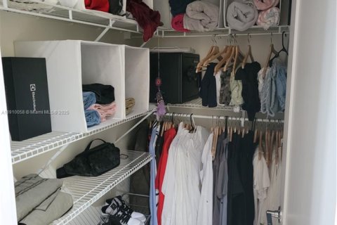 Copropriété à vendre à Doral, Floride: 3 chambres, 156.91 m2 № 1966371 - photo 13