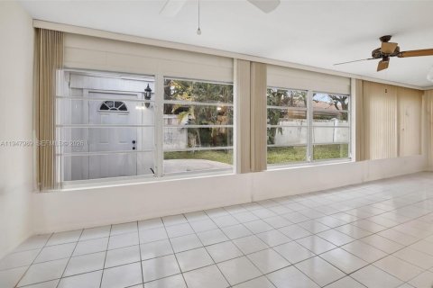 Villa ou maison à vendre à Sunrise, Floride: 3 chambres, 167.32 m2 № 2005208 - photo 7