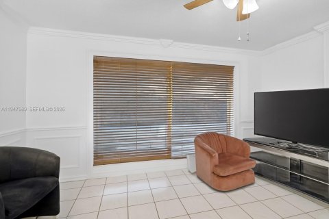 Villa ou maison à vendre à Sunrise, Floride: 3 chambres, 167.32 m2 № 2005208 - photo 12