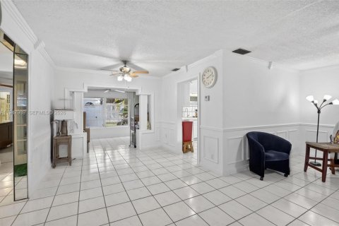 Villa ou maison à vendre à Sunrise, Floride: 3 chambres, 167.32 m2 № 2005208 - photo 10