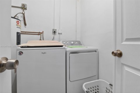 Villa ou maison à vendre à Sunrise, Floride: 3 chambres, 167.32 m2 № 2005208 - photo 27