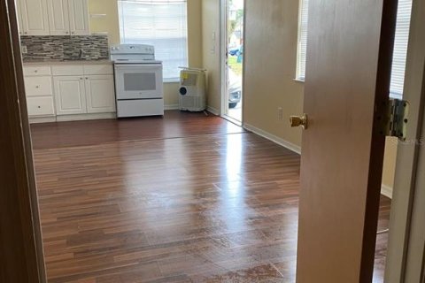 Adosado en alquiler en Davenport, Florida, 1 dormitorio, 55.74 m2 № 1791849 - foto 2