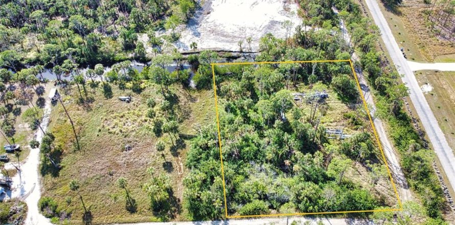 Land in Venice, Florida № 1771408