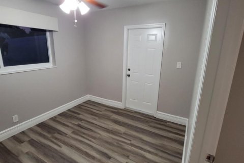 Apartment in Sunrise, Florida 1 bedroom, 112.41 sq.m. № 2250161 - photo 12