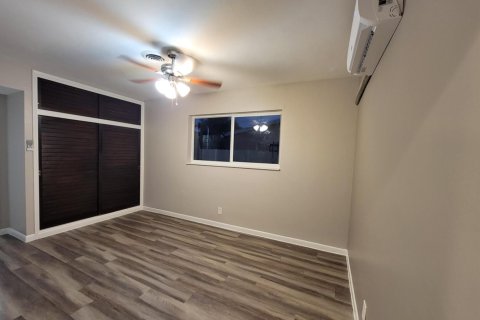 Apartment in Sunrise, Florida 1 bedroom, 112.41 sq.m. № 2250161 - photo 11