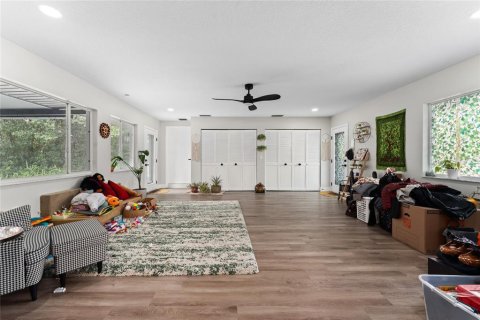 House in DeLand, Florida 4 bedrooms, 231.98 sq.m. № 2099279 - photo 20