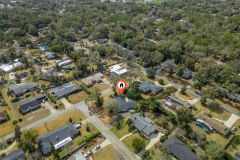 House in DeLand, Florida 4 bedrooms, 231.98 sq.m. № 2099279 - photo 14
