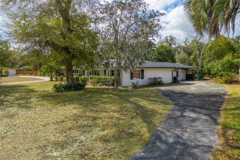 House in DeLand, Florida 4 bedrooms, 231.98 sq.m. № 2099279 - photo 7