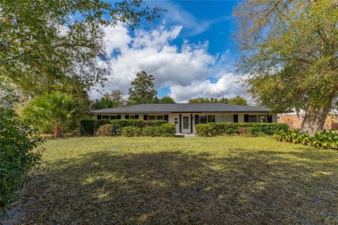 Villa ou maison à DeLand, Floride 4 chambres, 231.98 m2 № 2099279