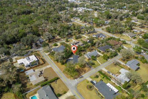 House in DeLand, Florida 4 bedrooms, 231.98 sq.m. № 2099279 - photo 15