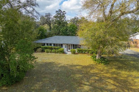 House in DeLand, Florida 4 bedrooms, 231.98 sq.m. № 2099279 - photo 8