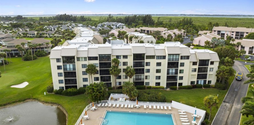 Condo à St. Lucie, Floride, 2 chambres  № 2077870