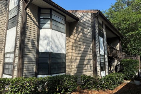 Condominio en alquiler en New Port Richey, Florida, 2 dormitorios, 93.65 m2 № 1800495 - foto 3