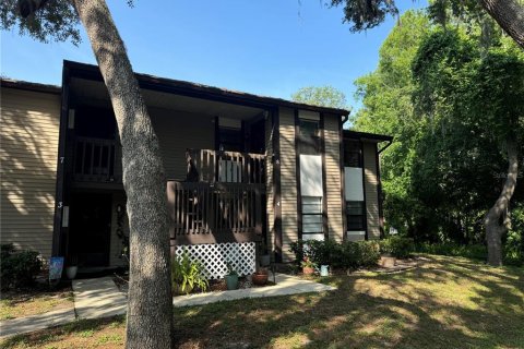Condominio en alquiler en New Port Richey, Florida, 2 dormitorios, 93.65 m2 № 1800495 - foto 1