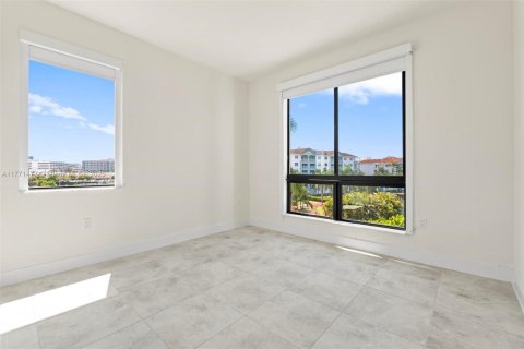 Condominio en venta en Doral, Florida, 3 dormitorios, 104.89 m2 № 1691783 - foto 12