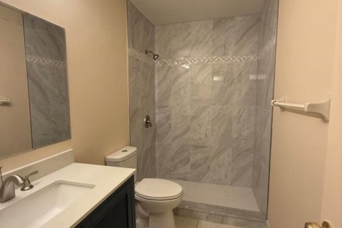 Снять в аренду квартиру в Корал-Спрингс, Флорида 5 комнат, 112.6м2, № 2325524 - фото 21