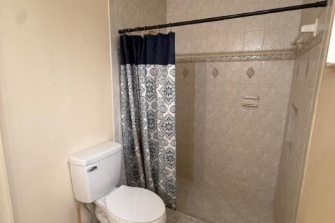 Снять в аренду квартиру в Корал-Спрингс, Флорида 5 комнат, 112.6м2, № 2325524 - фото 14