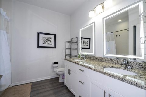 Townhouse in Kissimmee, Florida 3 bedrooms, 120.77 sq.m. № 2403355 - photo 27