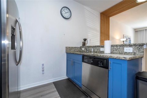 Townhouse in Kissimmee, Florida 3 bedrooms, 120.77 sq.m. № 2403355 - photo 12