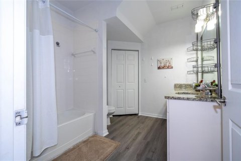 Townhouse in Kissimmee, Florida 3 bedrooms, 120.77 sq.m. № 2403355 - photo 16