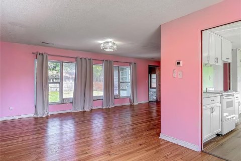 House in DeLand, Florida 3 bedrooms, 144.56 sq.m. № 1621031 - photo 11