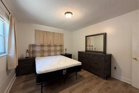 Villa ou maison à louer à Tampa, Floride: 3 chambres, 107.3 m2 № 2105366 - photo 14