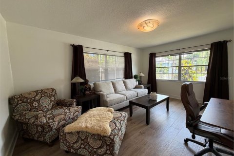 Villa ou maison à louer à Tampa, Floride: 3 chambres, 107.3 m2 № 2105366 - photo 8