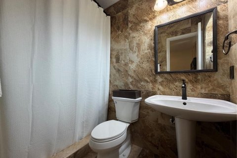 Villa ou maison à louer à Tampa, Floride: 3 chambres, 107.3 m2 № 2105366 - photo 12