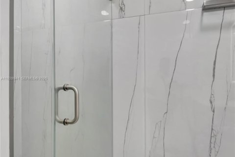 Снять в аренду кондоминиум в Делрей-Бич, Флорида 2 спальни, 84.26м2, № 1991978 - фото 15