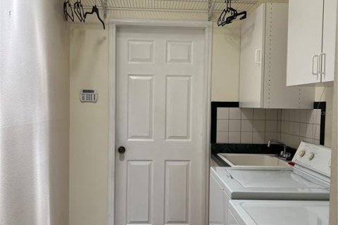 Casa en alquiler en Nokomis, Florida, 3 dormitorios, 158.86 m2 № 1837116 - foto 14