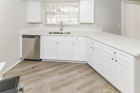 Casa en alquiler en Lutz, Florida, 3 dormitorios, 138.98 m2 № 1866732 - foto 8