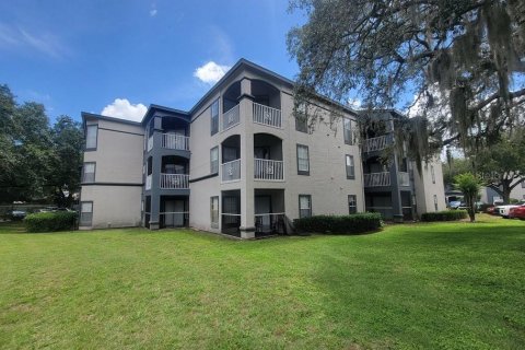 Condo in Temple Terrace, Florida, 1 bedroom  № 2124971