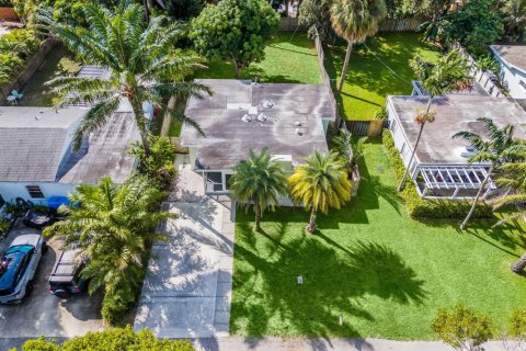 Villa ou maison à vendre à Lantana, Floride: 2 chambres, 102.94 m2 № 2421351 - photo 29